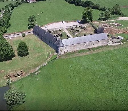 Chateau De Franquetot & D Day Collins Museum Sainte-Mere-Eglise Exterior photo
